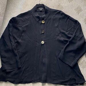 Light weight jacket/cardigan/or cropped blazer with mandarin style collar